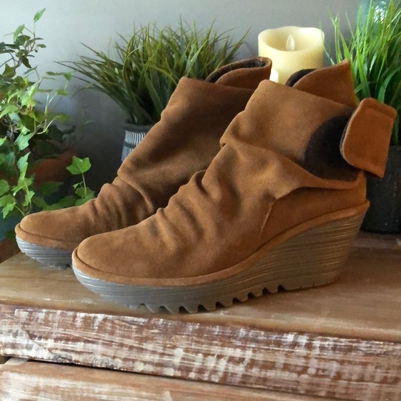 Fly London Shoes - Fly London Yeg boots camel oil suede. 40